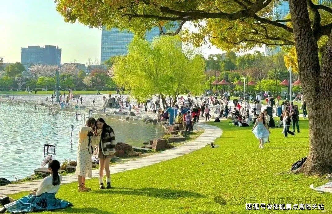 销售中心(）-小区环境-户型-价格-地址-楼盘详情-周边配套-售楼处电话j9九游会真人第一品牌静安翡丽铂悦(售楼处电话)静安翡丽铂悦首页网站-(图2)